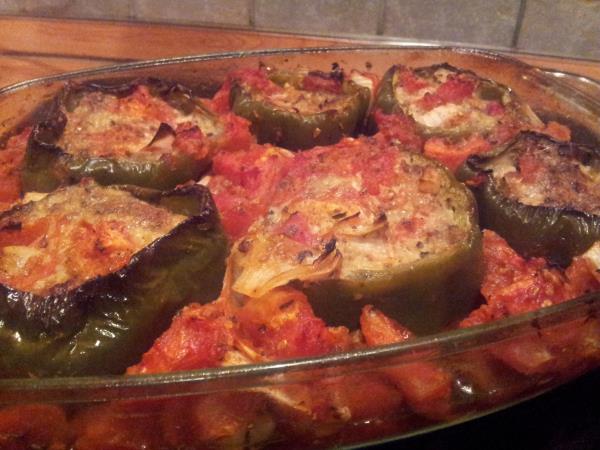 Poletno lahka nadevana paprika